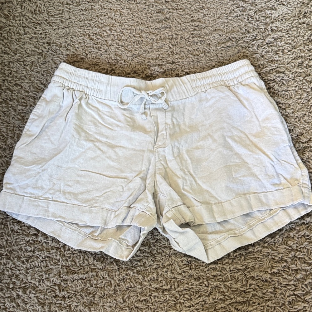 Old Navy Women's Cream Linen Shorts